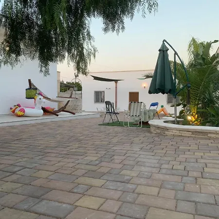 Holiday home Il Fenicottero